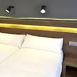 Ξενοδοχείο Alda Marina 3*