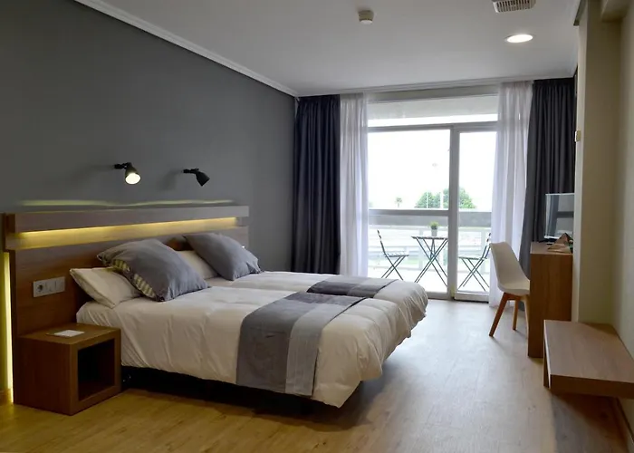 Alda Marina 3* サダ